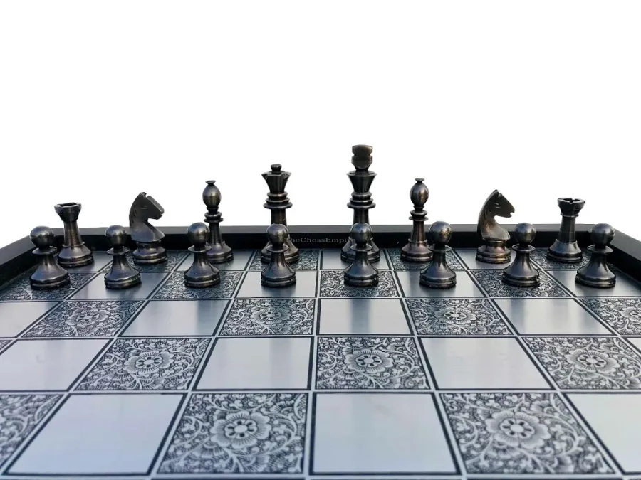 obrazek 5 Miniaturowy komplet szachowy z mosiądzu - The Chess Empire