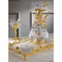 Zdjęcie Ręcznie wykonana taca i dzbanek z kryształu oraz pozłacanego brązu