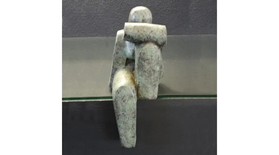 obrazek 1 Luksusowa figurka z brązu "Siedząca kobieta z ramieniem" - elegancka ozdoba jako upominek