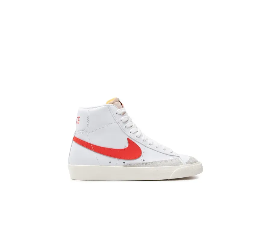 obrazek 1 Nike Sneakersy W Blazer '77 CZ1055 101 Biały