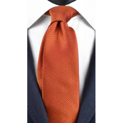 Zdjęcie Elegancki krawat w kolorze żywej pomarańczy