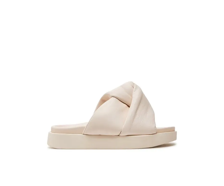 obrazek 1 Inuikii Klapki Soft Crossed 70104-140 Écru