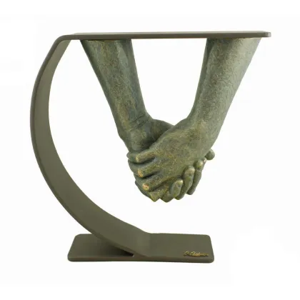 Zdjęcie Niepowtarzalna statuetka - splecione dłonie