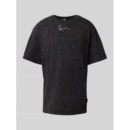 Zdjęcie T-shirt z wyhaftowanym logo