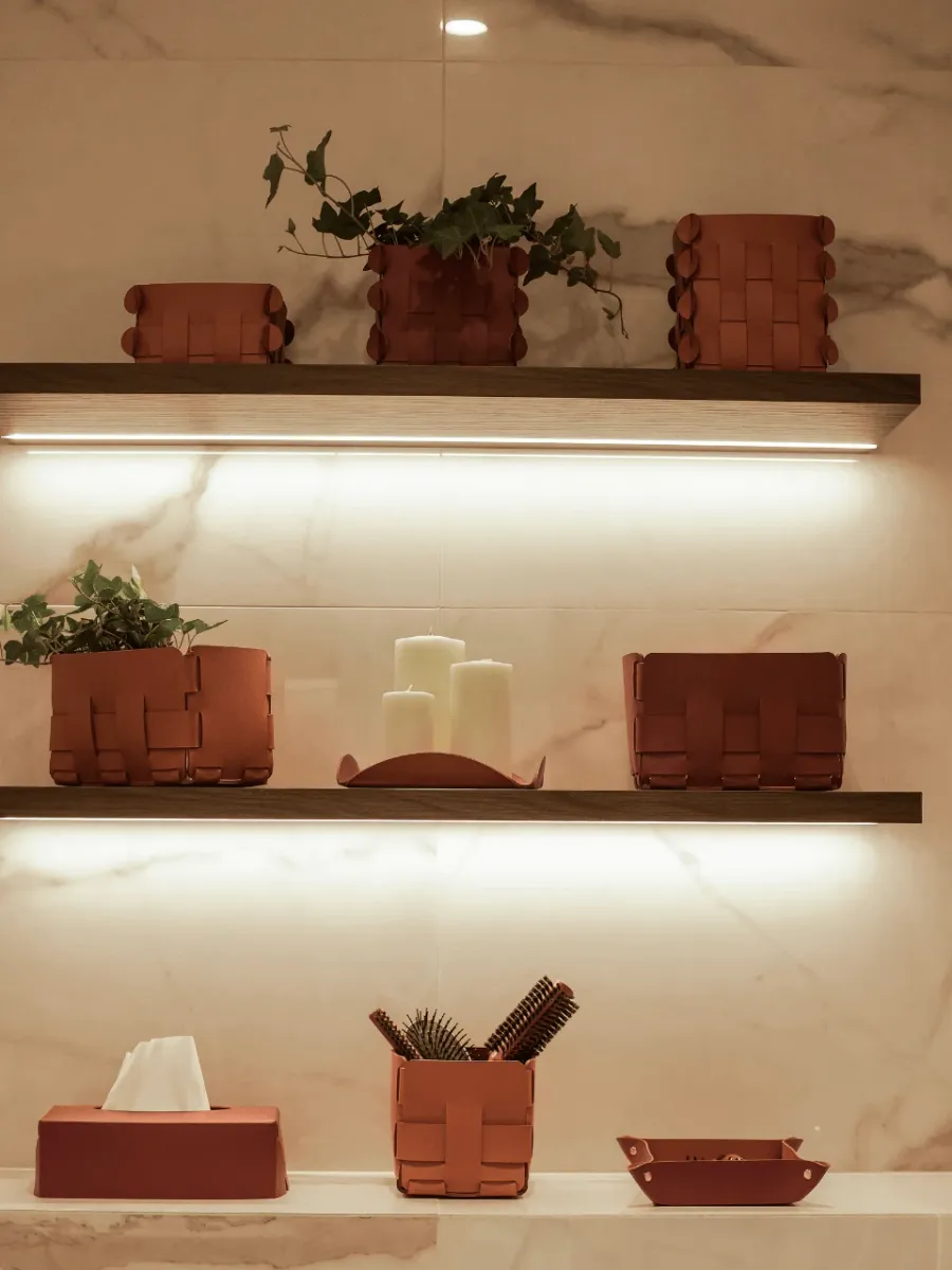 obrazek 2 Piękny mały czarny koszyk Shlesser 13x13xH8 cm z naturalnej skóry