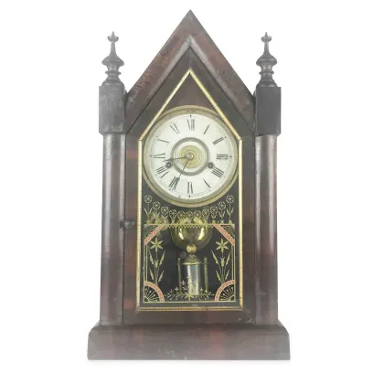 Zdjęcie Amerykański zegar stołowy z końca XIX wieku wyprodukowany w New Haven CT USA