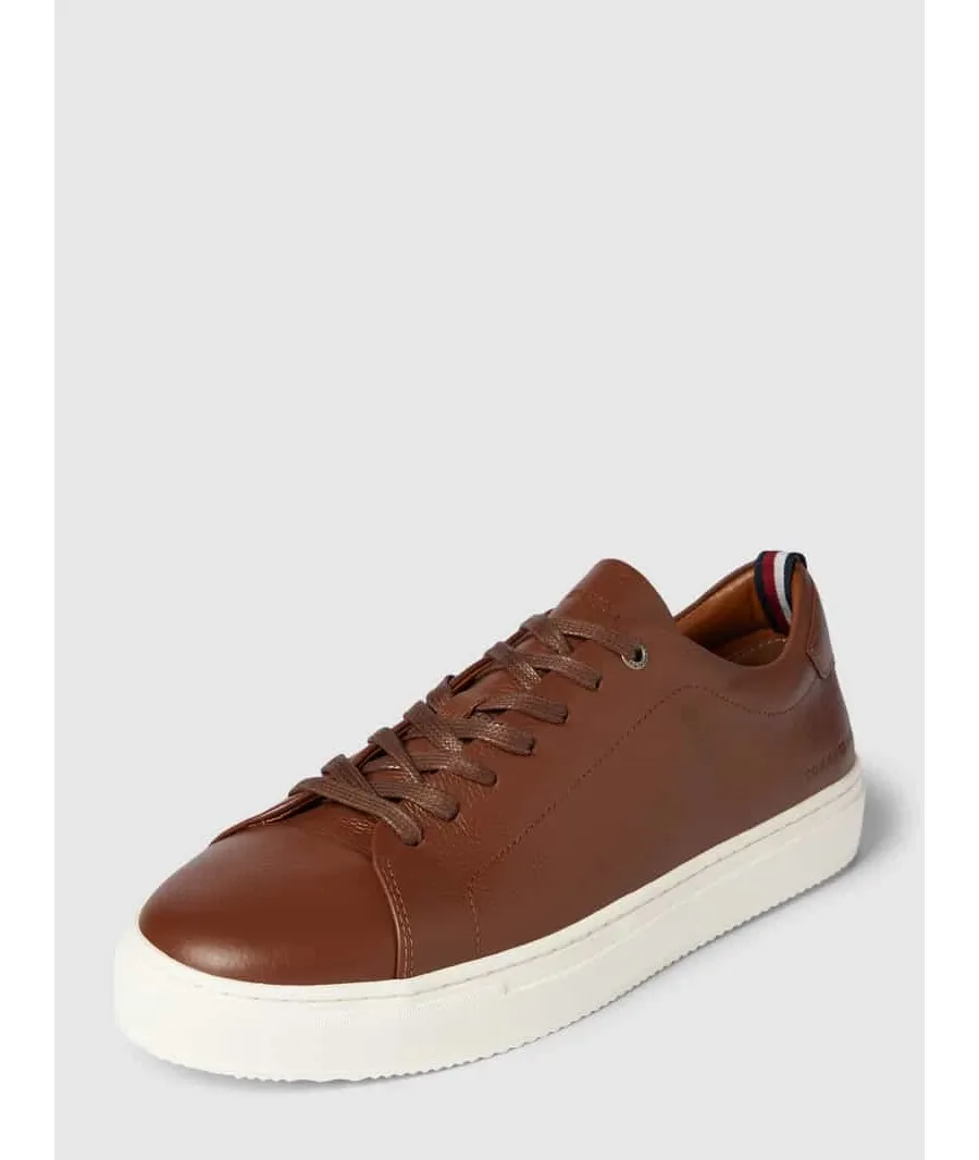 obrazek 1 Sneakersy z detalem z logo
