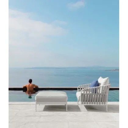 Zdjęcie wyjątkowy fotel wykonany we włoskim stylu