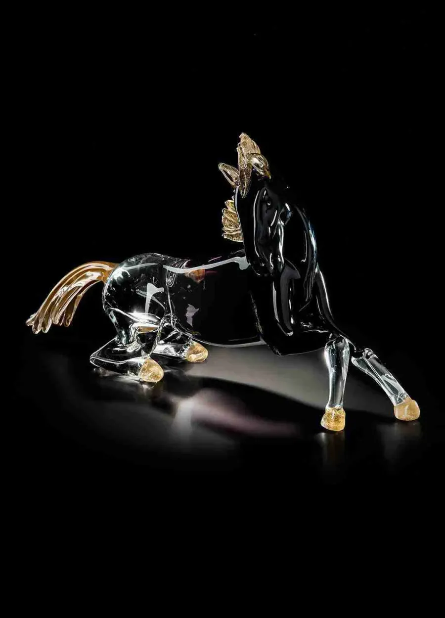 obrazek 1 Designerska figurka czarnego konia ze złota i szkła Murano rozmiar M