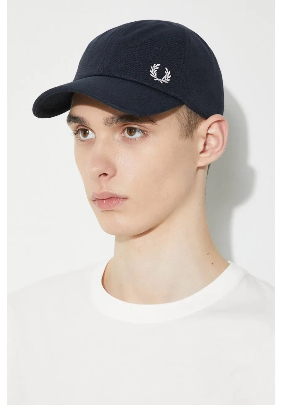 obrazek 1 Fred Perry czapka z daszkiem bawełniana Pique Classic Cap kolor granatowy z aplikacją HW6726.267