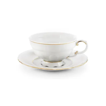 Zdjęcie Stylowa porcelanowa filiżanka do herbaty ze spodkiem zdobiona delikatną złotą obwódką w stylu nowoczesnym – Leander