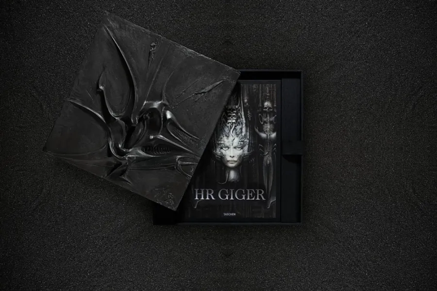 obrazek 15 Książka HR Giger, Art Edition No. 101–200 ‘Relief’ - Taschen