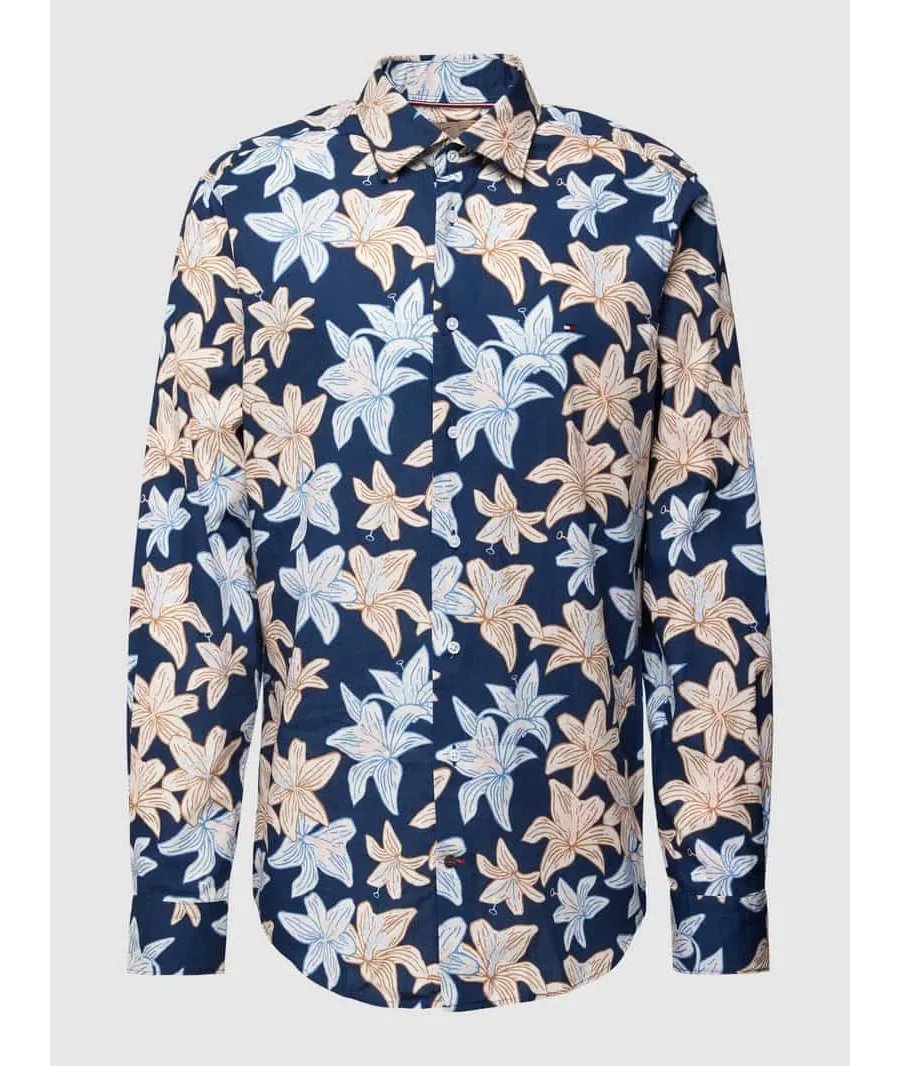 obrazek 1 Koszula casualowa regular fit z kołnierzykiem typu kent