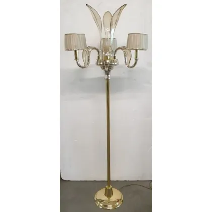 Picture Luxurious three-light floor lamp in Murano glass