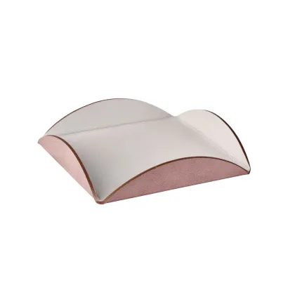 Zdjęcie Podstawka na stół 20x20xH2,5 cm wykonana z naturalnej skóry w kolorze perłowym