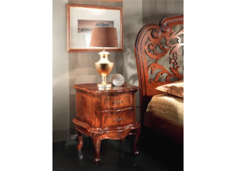 obrazek 1 Elegancka szafka nocna w stylu antycznym z drewna orzechowego 67x42x69