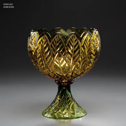 Zdjęcie Luksusowa złota ręcznie zdobiona cukiernica