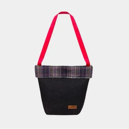 Zdjęcie Torba z parcianym paskiem i dekoracyjną tkaniną