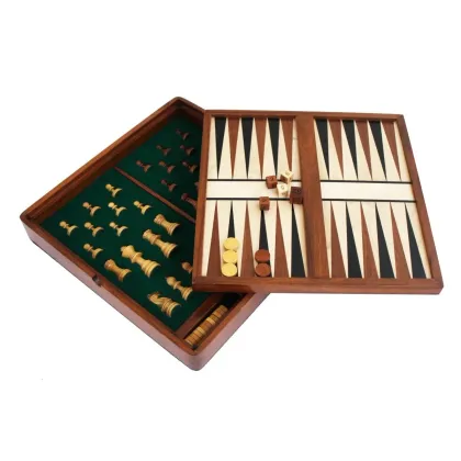 Zdjęcie Drewniany zestaw gier planszowych na upominek - szachy, warcaby i backgammon