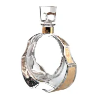 Picture A unique crystal whiskey decanter inspired by elements of Renaissance architecture and painting - Vista Alegre
