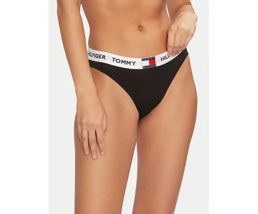 obrazek 1 Tommy Hilfiger Figi klasyczne UW0UW05617 Czarny