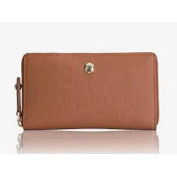 Picture Classic women's leather wallet with a zipper