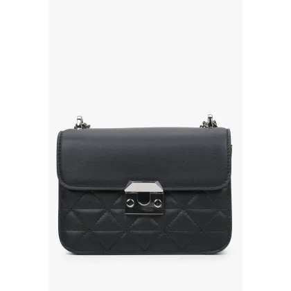 Zdjęcie Estro: Czarna torebka damska na ramię z łańcuszkiem i srebrnymi okuciami