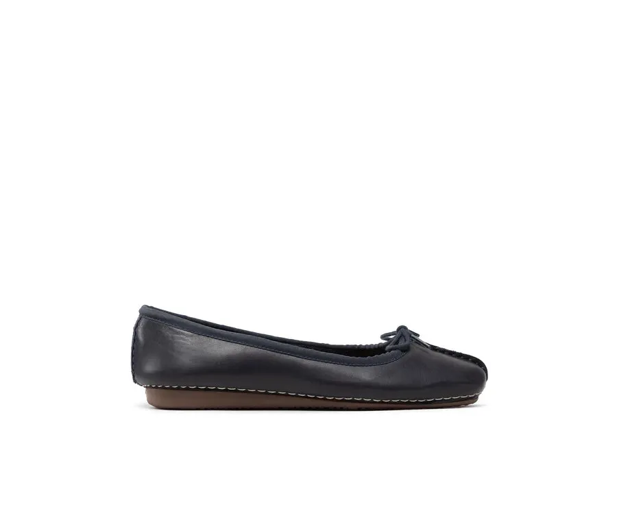 obrazek 1 Clarks Baleriny Freckle Ice 203529324 Granatowy