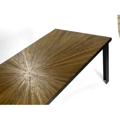 Picture Elegant table with iron structure - Guarnieri