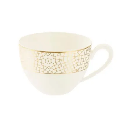 Zdjęcie Porcelanowa amerykańska filiżanka zdobiona złotym wzorem – Tettau