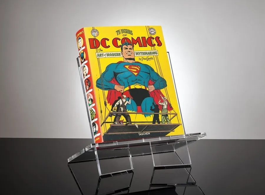 obrazek 8 Książka 75 Years of DC Comics. The Art of Modern Mythmaking - Taschen