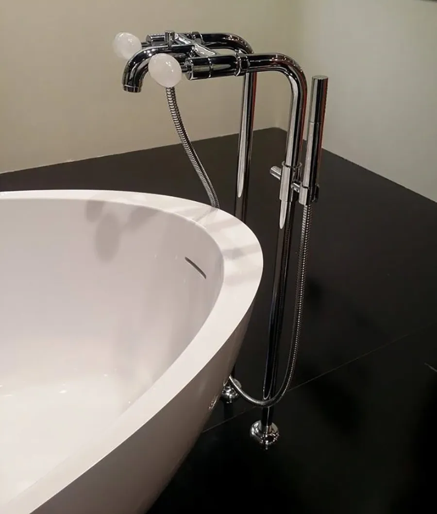 obrazek 5 Naścienna bateria wannowa z ceramiczną głowicą - Officina Nicolazzi