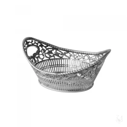 Picture Oval silver basket with beautiful openwork decoration - Zaramella Argenti