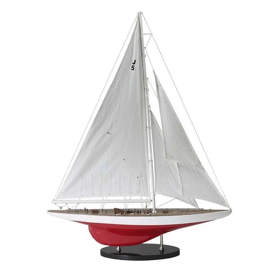 obrazek 1 Ekskluzywny model statku J-Yacht 