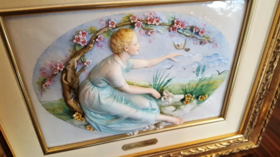 picture 4 Porcelain picture with a spring motif