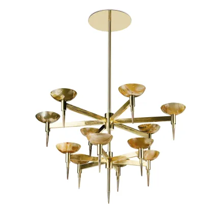 Picture Luxurious chandelier in hand-engraved brass - Arcahorn