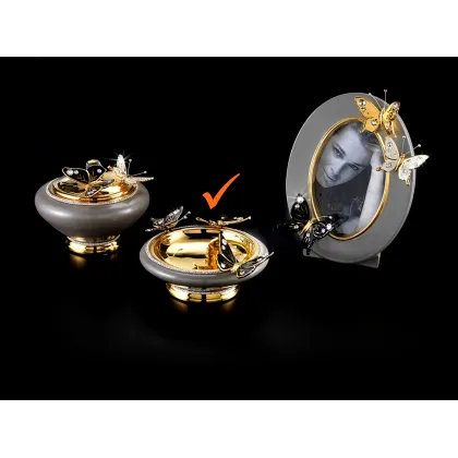 Picture A wonderful ashtray with butterflies attached