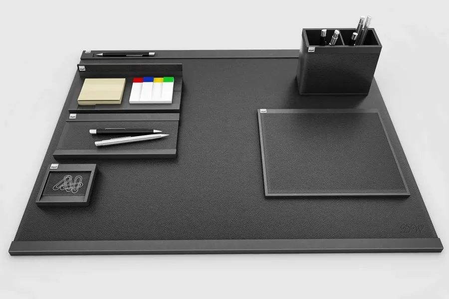 picture 1 Elegant desk set Cintano - genuine and imitation leather
