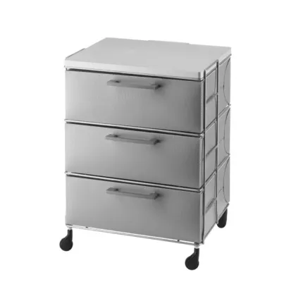 Zdjęcie Stylowa mała komoda na kółkach