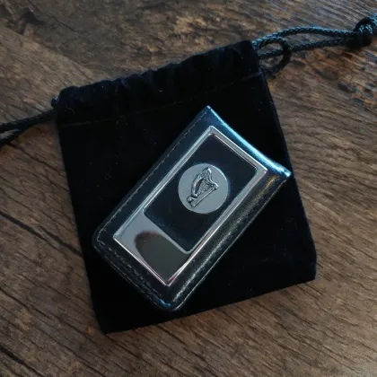 Zdjęcie Stylowy klips do pieniędzy zdobiony motywem celtyckiej harfy