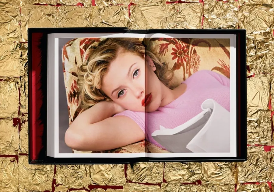obrazek 22 Książka Albert Watson. Kaos, Art Edition No. 151–200 ‘Kate Moss, Marrakech, 1993’ - Taschen