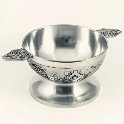 Picture Traditional Irish drinking cup Irish Quaich