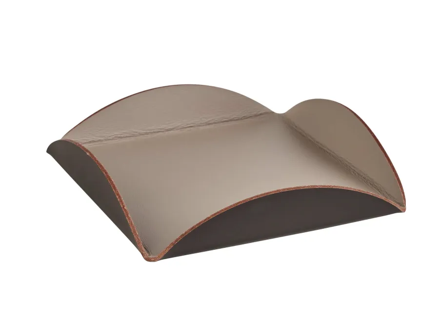 obrazek 1 Stylowa skórzana podkładka stołowa 25x25xH2,5 cm w kolorze cappuccino