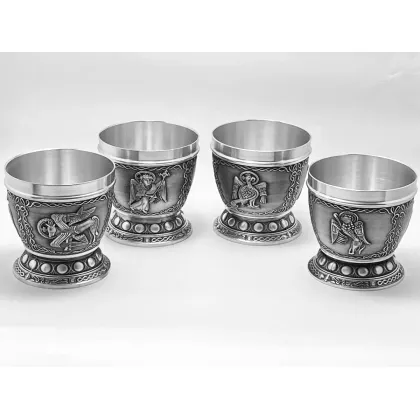 Zdjęcie Zestaw 4 kubków ze zdobieniem z irlandzkiej Księgi z Kells – czterema Ewangelistami