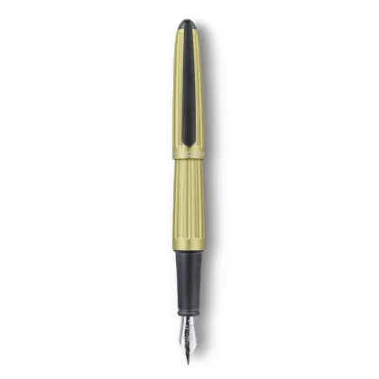 Picture Luxurious champagne fountain pen