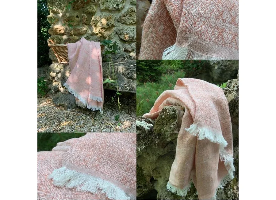 obrazek 3 Osobliwy koc, narzuta Madere Rose 130x170 cm