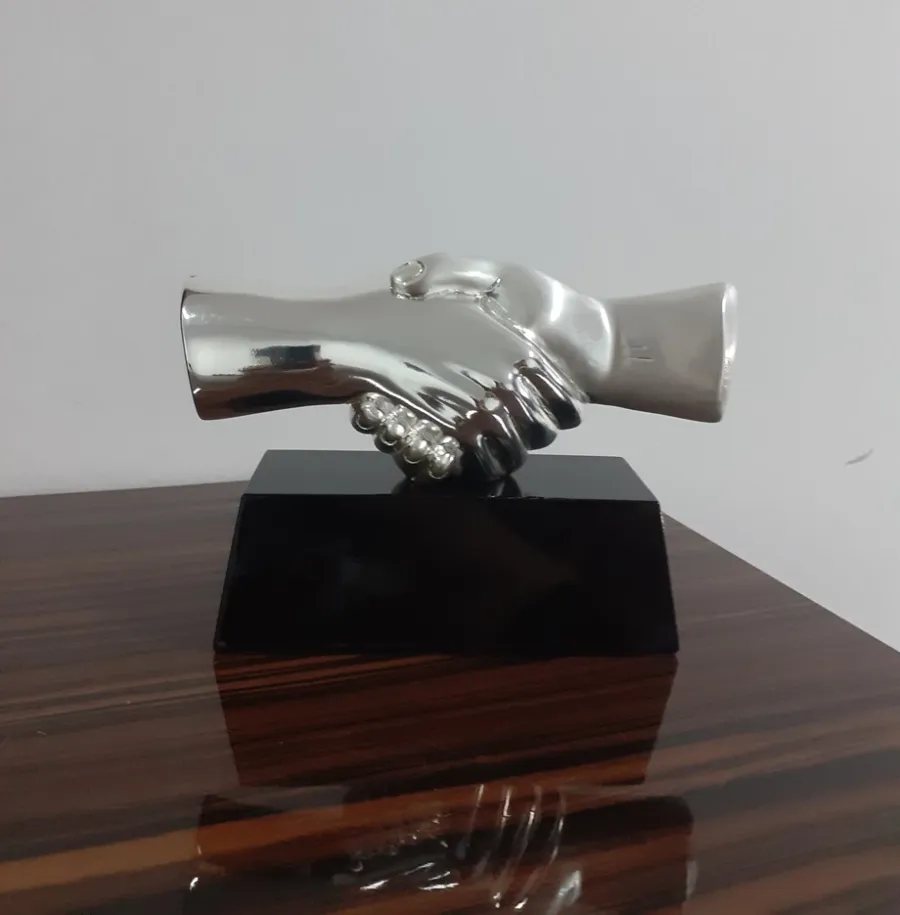 obrazek 1 Uścisk dłoni - statuetka Astra Argenti