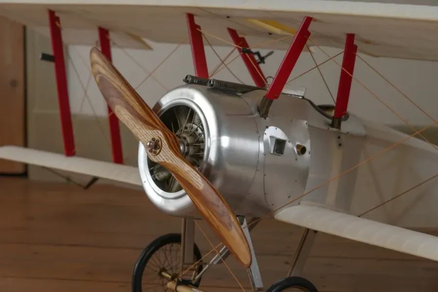 obrazek 3 Model samolotu Spad Transparent o długości 150 cm - Authentic Models