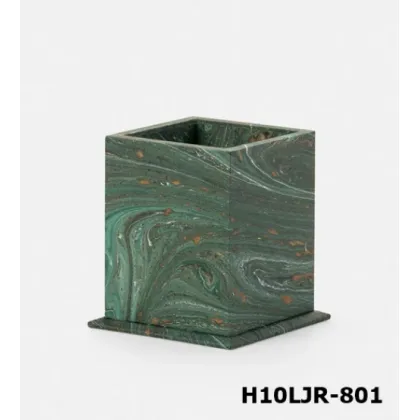 Picture A prestigious pen holder decorated with marbled paper