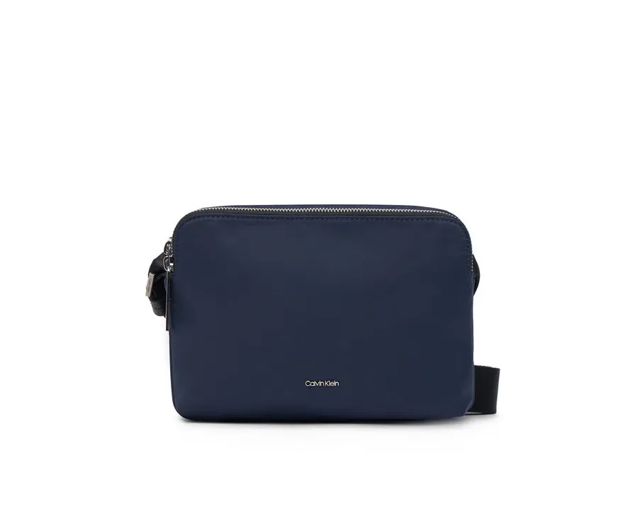 obrazek 1 Calvin Klein Saszetka Business Tech Camera Bag K50K512912 Granatowy
